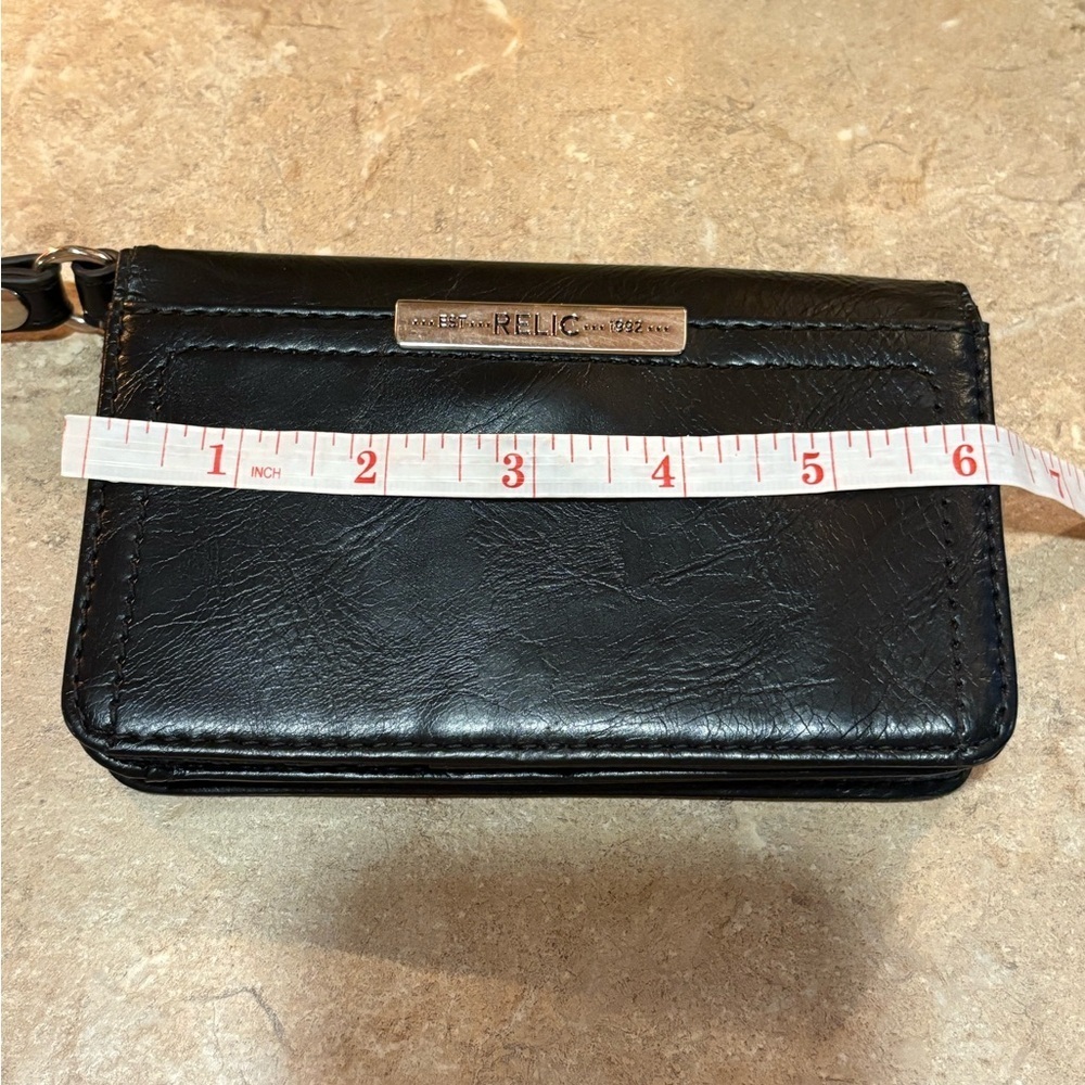 Relic Black Wristlet Wallet - Picture 9 of 10